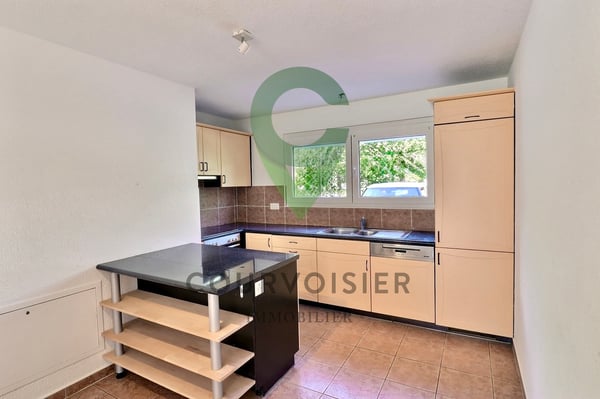 Triplex avec jardin, terrasse et belle vue - disponible de suite 4