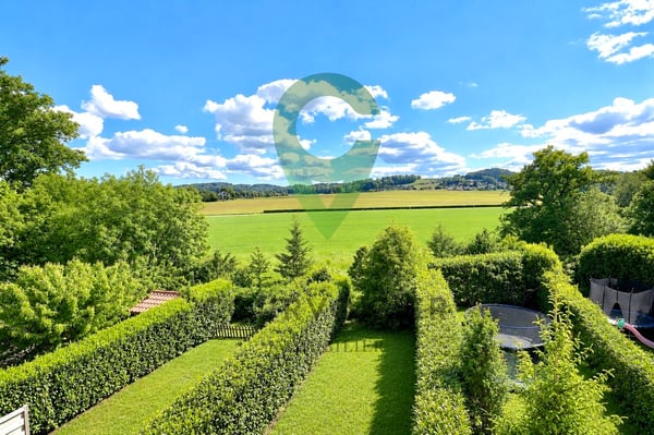 Triplex avec jardin, terrasse et belle vue - disponible de suite 9
