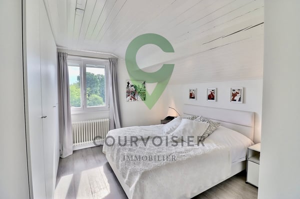Magnifique propriété avec deux appartements, jardin et belle piscine 11