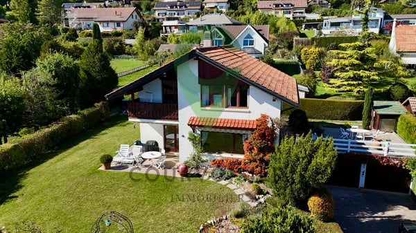 Villa individuelle d'exception face à l'immensité du lac 11