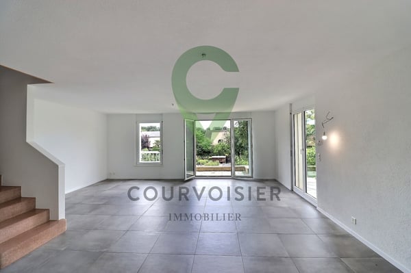 Magnifique Villa Jumelle Rénovée avec Piscine 3