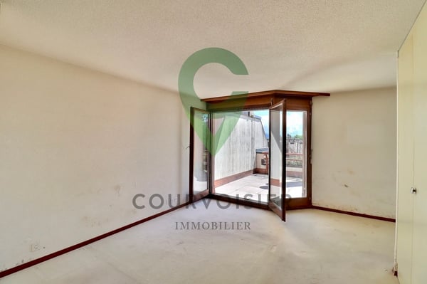 Spacieux triplex de 5,5 pièces à rénover 8