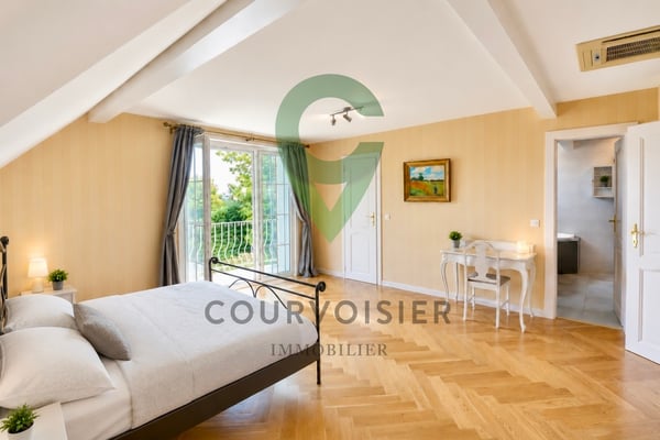 Elégante maison au coeur de Lavigny 7