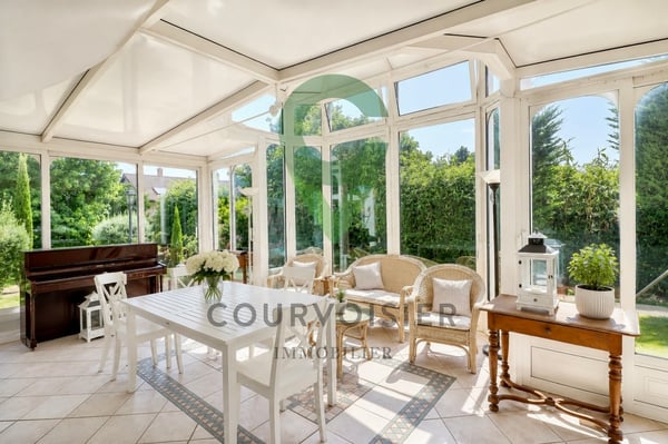 Elégante maison au coeur de Lavigny 6