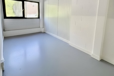 Bureau individuel meublé - Lumineux et calme 2
