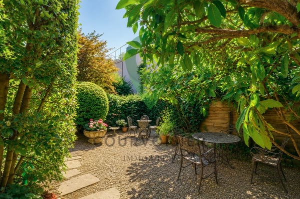 Maison de caractère avec jardin et local indépendant au coeur de Nyon 12