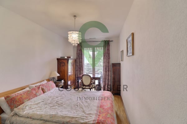 PAISIBLE APPARTEMENT DE 4,5 PIECES A NYON 6