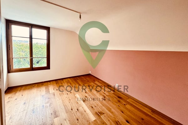 Maison de 5.5 pièces idéalement située à Yverdon 10