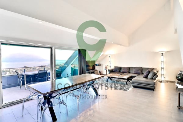 Prestigieux 4,5 pièces avec panorama exclusif sur le lac et les montagnes 2