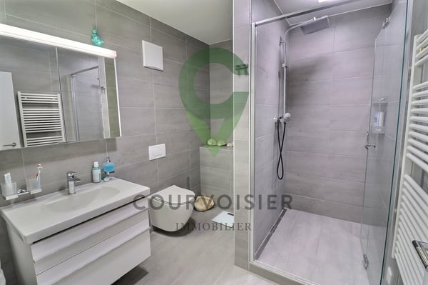 Prestigieux 4,5 pièces avec panorama exclusif sur le lac et les montagnes 8