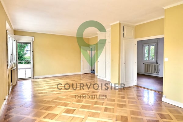 Maison à fort potentiel composée de 2 appartements au coeur de Rolle 10