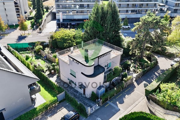 Maison à fort potentiel composée de 2 appartements au coeur de Rolle 13