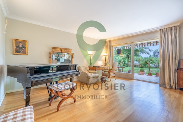 Magnifique appartement de maître avec jardin au coeur de Pully 3