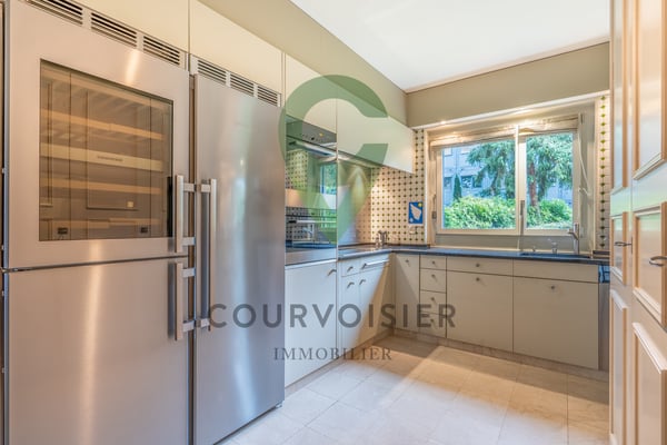 Magnifique appartement de maître avec jardin au coeur de Pully 4