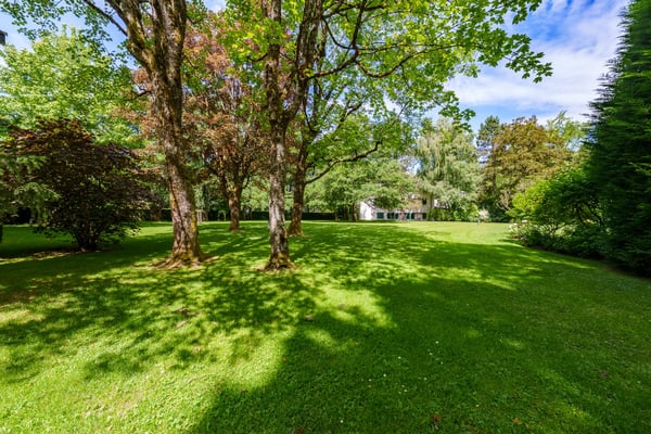 Spacieux appartement de 7 pièces avec balcon et vue à Lausanne 15