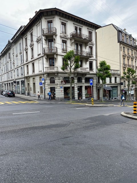 Élégant appartement de 4.5 pièces sous-gare – Lausanne 1006 1