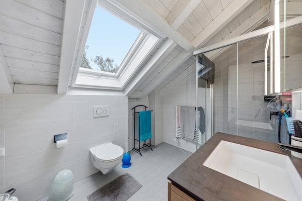 LONAY - Lumineux appartement duplex en attique de 4.5 pièces 10