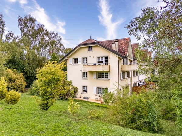 LONAY - Lumineux appartement duplex en attique de 4.5 pièces 2