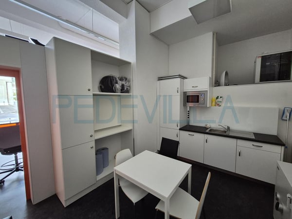 Surface commerciale proche de la Gare 2