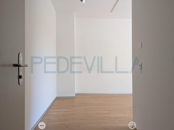 Gewerbefläche zu vermieten - 83 m² im Erdgeschoss 4