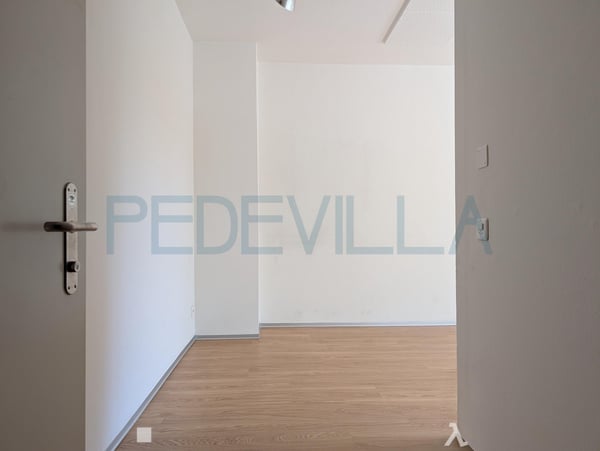 Gewerbefläche zu vermieten - 49 m² im Erdgeschoss 4