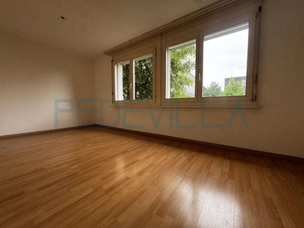 Zu vermieten - Schöne 4-Zimmer-Wohnung im 1. Stock 8