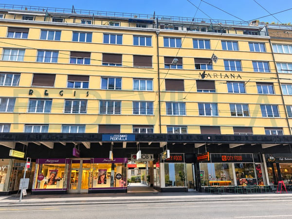 À louer - Spacieux local de 251 m² avec terrasse à Bienne 1