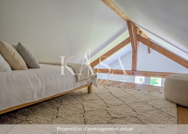 Au coeur d'une nature préservée, magnifique chalet rénové à découvrir en exclusivité! 9
