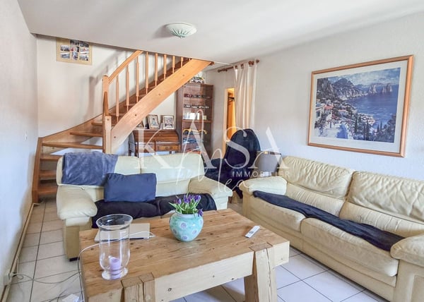 Spacieux duplex traversant - Locataire en place et revenu immédiat 4