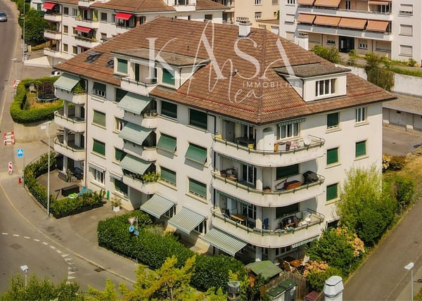 Appartement rénové en attique, vue lac 6
