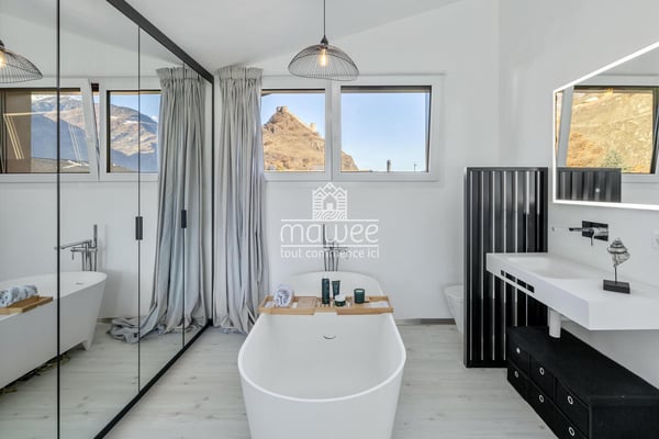 Villa d'exception où l'élégance rencontre la fonctionnalité ! 6