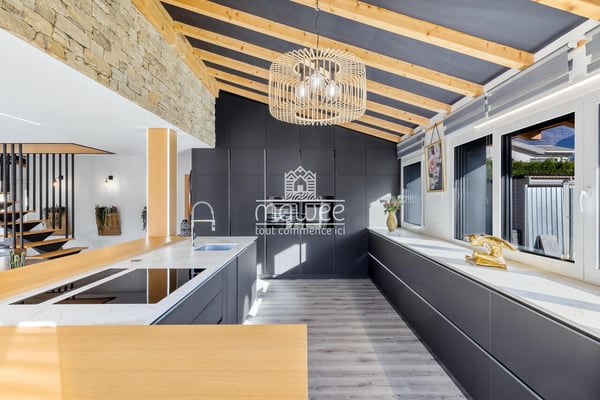 Villa d'exception où l'élégance rencontre la fonctionnalité ! 5