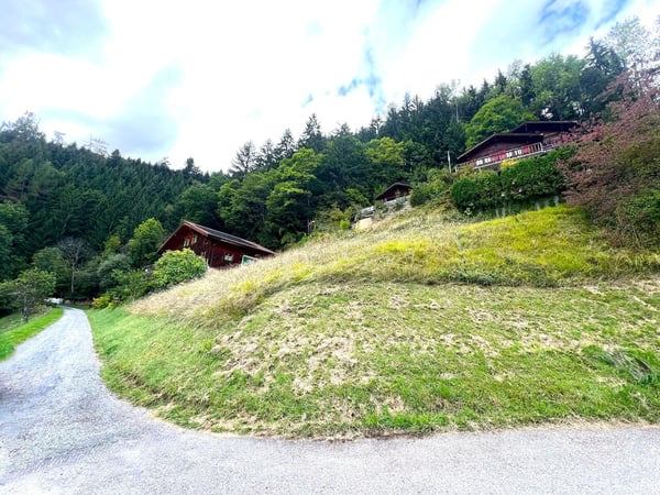 Terrain à bâtir, panorama exceptionnel - libre de suite 2