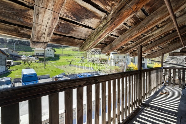 Maison de village de 2 pièces avec grange à rénover à Orsières ! 11