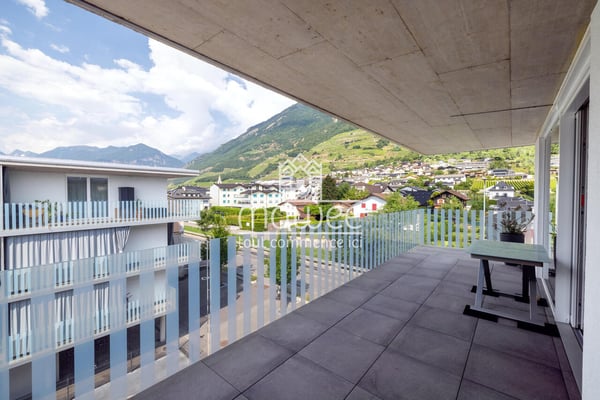 Situation idéale au coeur de Fully ! 11