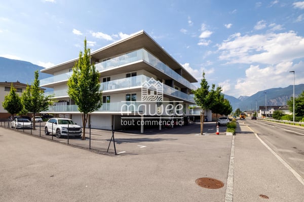 Situation idéale au coeur de Fully ! 12