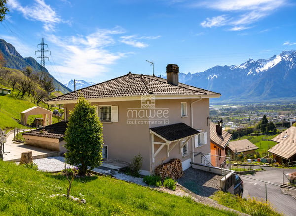 Propriété de caractère avec vue imprenable sur le Lac 7