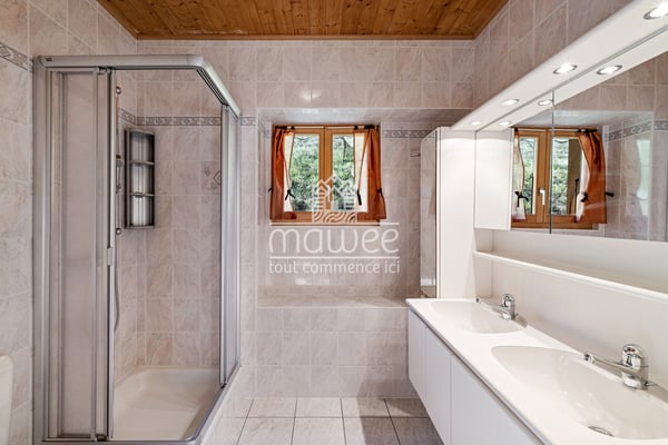 Opportunité rare - chalet avec studio en résidence secondaire ! 8
