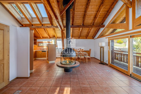 Opportunité rare - chalet avec studio en résidence secondaire ! 6