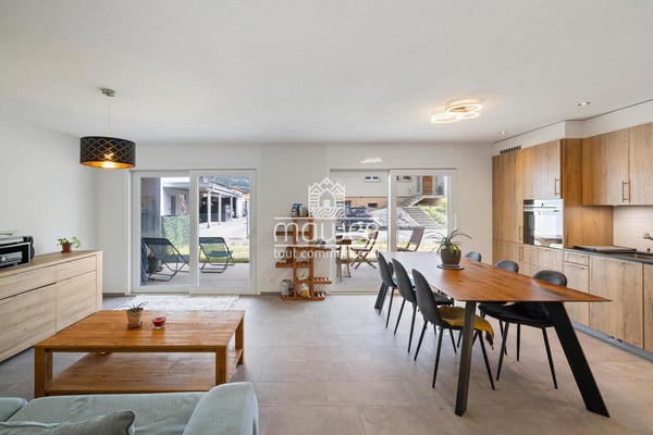 Charmant 3,5 pièces avec terrasse, jardin et deux places de parc 6
