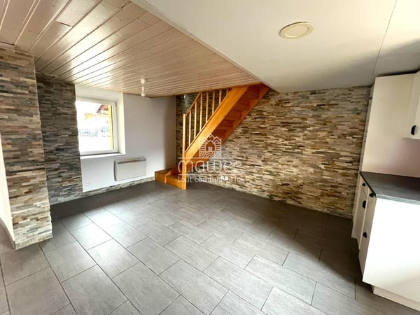 Appartement de 4,5 pièces - Une opportunité pleine de charme à Fully 5