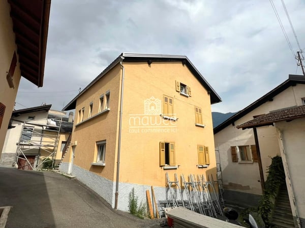 Appartement de 4,5 pièces - Une opportunité pleine de charme à Fully 1