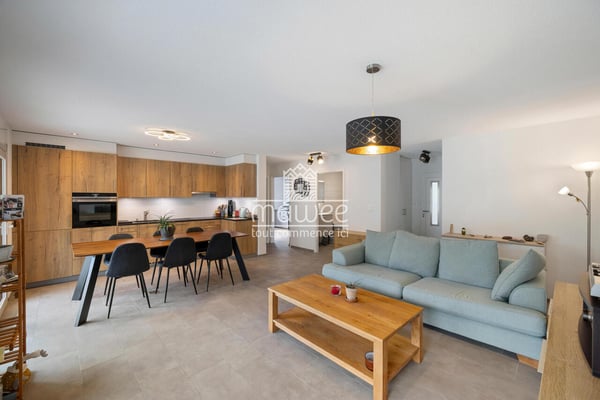Charmant 3,5 pièces avec terrasse, jardin et deux places de parc 2