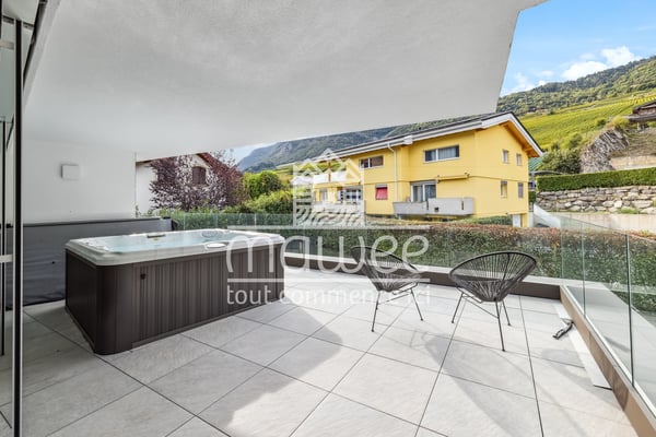 Élégance, confort et terrasse d'exception au coeur de Leytron ! 10