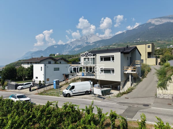 4.5 pièces neuf - Intimité, terrasse et jardin ! 8