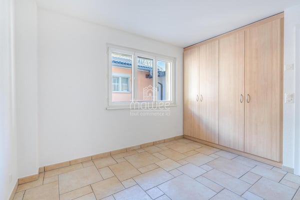 Appartement rénové en 2026 avec grande terrasse dans un petit immeuble 12