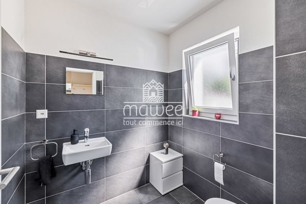 Villa individuelle avec 4 chambres et généreux sous-sol ! 8