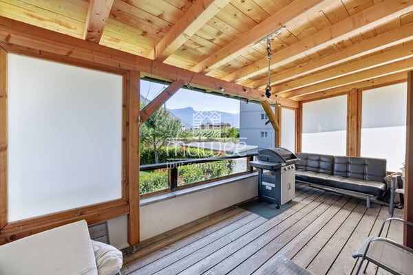 Rare sur le marché - Villa avec studio et fort potentiel ! 4