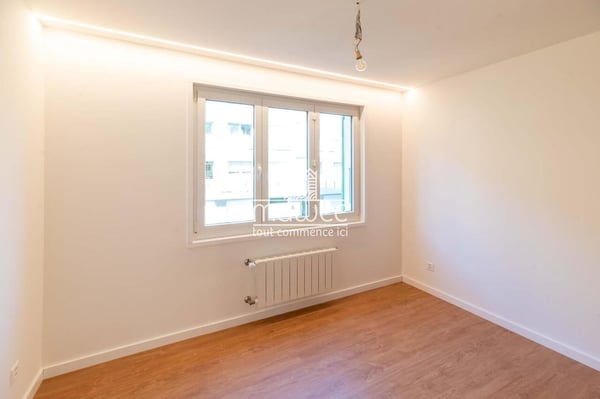 Magnifique appartement entièrement rénové aux finitions haut standing 9
