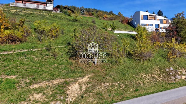 Terrain à bâtir de 860 m² à Fortunau - Vue dégagée et cadre paisible 3